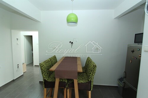 Thumbnail 6240066 - 8