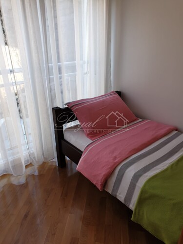 Thumbnail 6240156 - 8