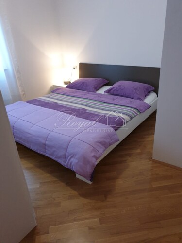 Thumbnail 6240156 - 12