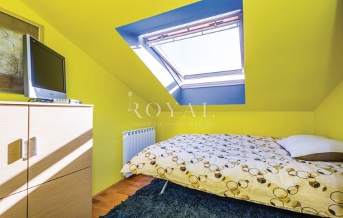 Thumbnail 6240185 - 24