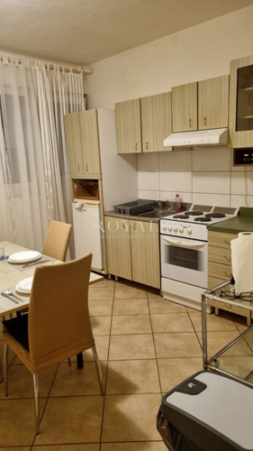 TURNIĆ,2S, 60 M2, NOVOADAPTIRAN