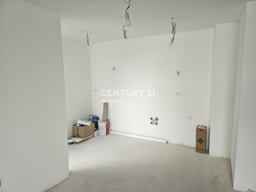 Thumbnail 6240533 - 16