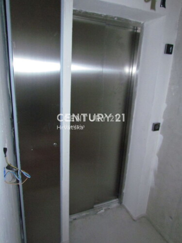 Thumbnail 6240533 - 15