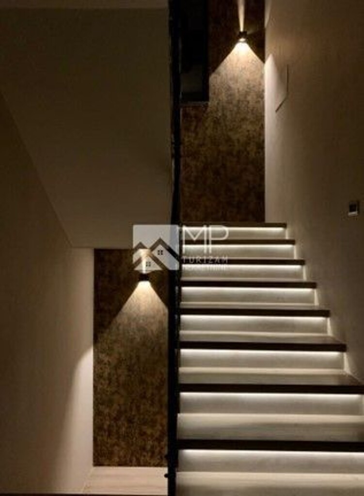 Image 6240554 - 8