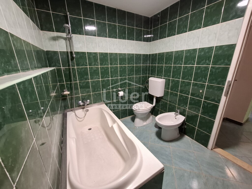 Image 6240683 - 8