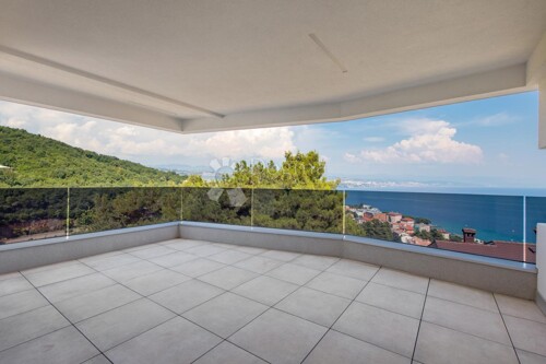 OPATIJA, LUKSUZNI STAN, 2S+DB, BALKON, LIFT, BAZEN