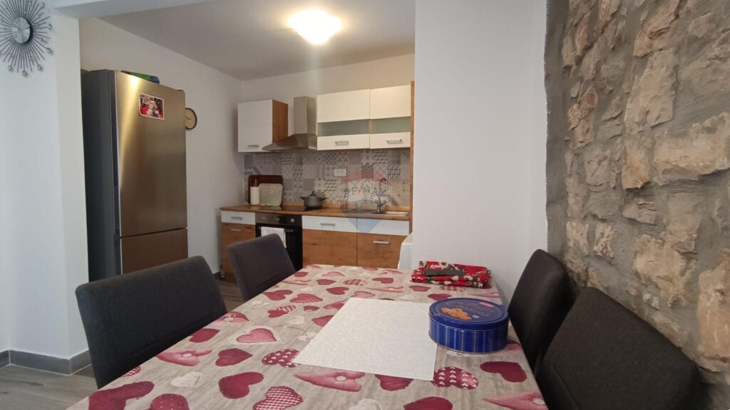 Image 6240929 - 3