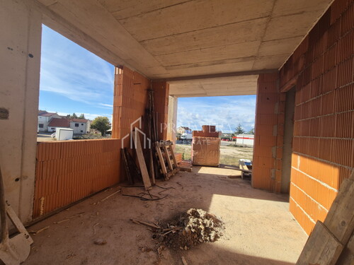 Thumbnail 6241053 - 6