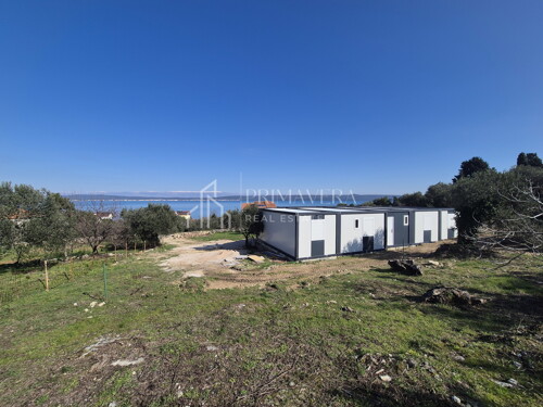 Thumbnail 6241081 - 6