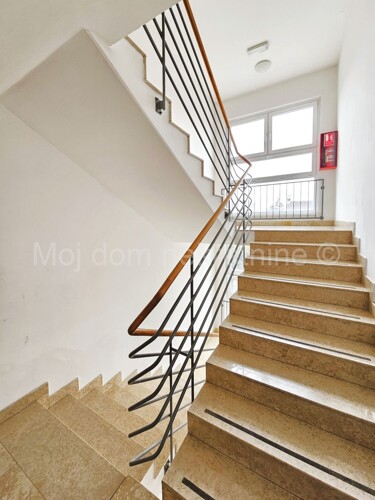 Thumbnail 6241557 - 12