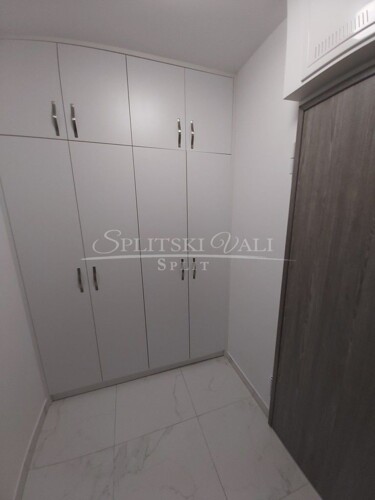 Thumbnail 6241690 - 5