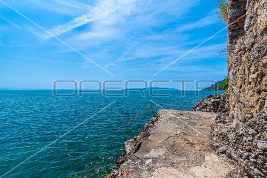 Image 6241774 - 2