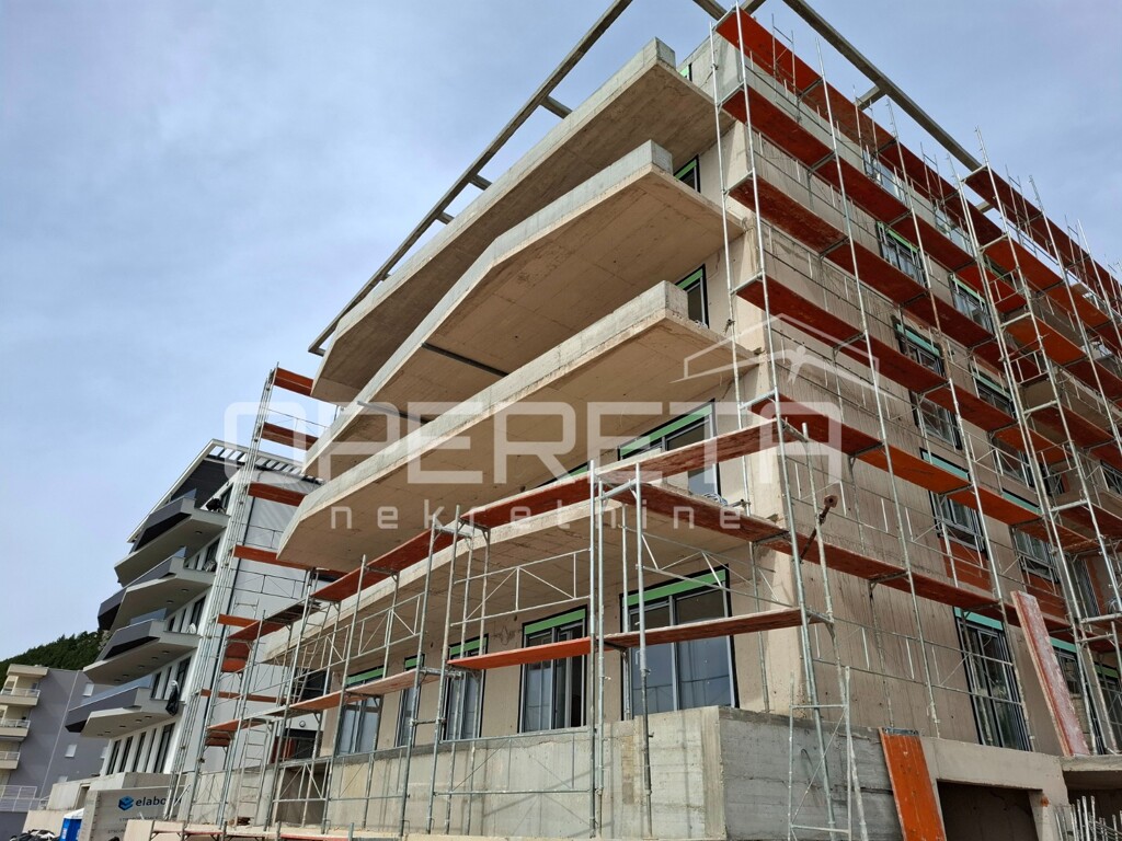 Image 6241820 - 32