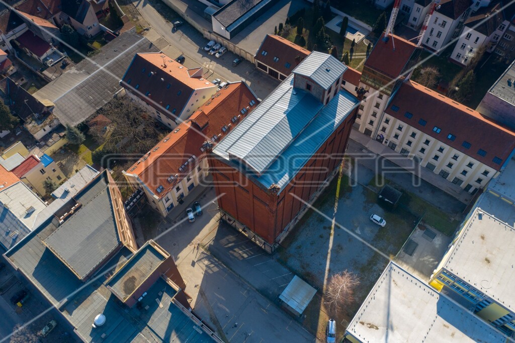 Image 6241856 - 11
