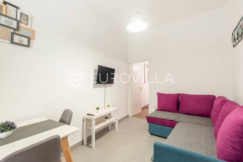 Istra, Pula, kompletno renovirani stan u centru grada