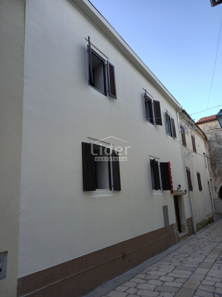 Image 6242159 - 1
