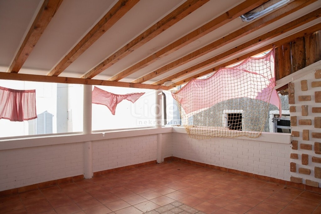 Image 6242159 - 8