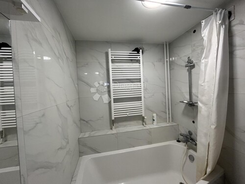 Thumbnail 6242169 - 3