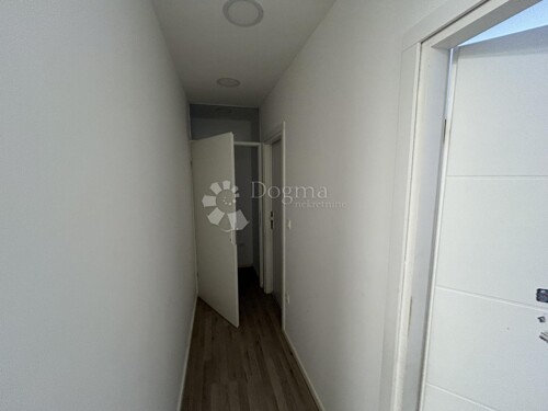 Thumbnail 6242169 - 6