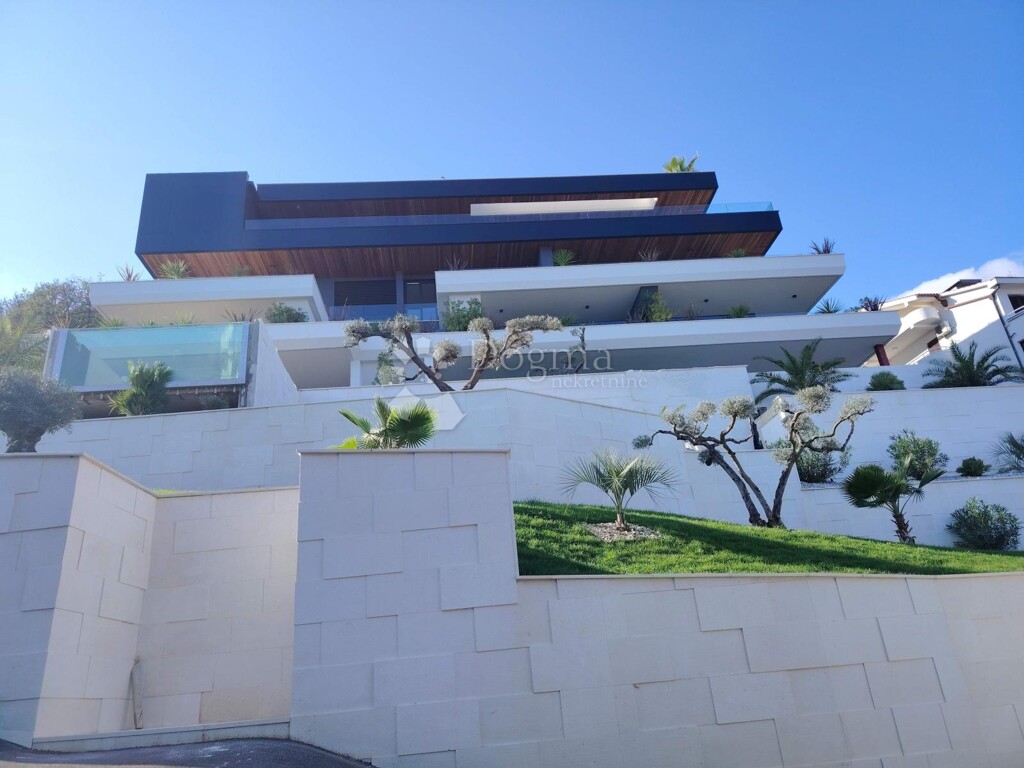Image 6242233 - 3