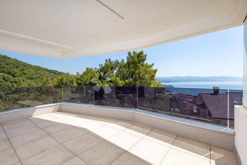 OPATIJA, LUKSUZNI STAN, 2S+DB, BALKON, LIFT, BAZEN