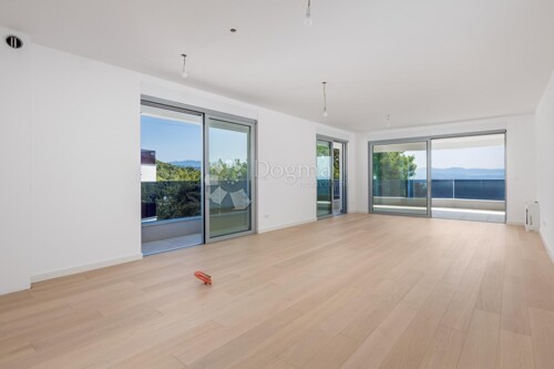 OPATIJA, LUKSUZNI STAN, 2S+DB, BALKON, LIFT, BAZEN