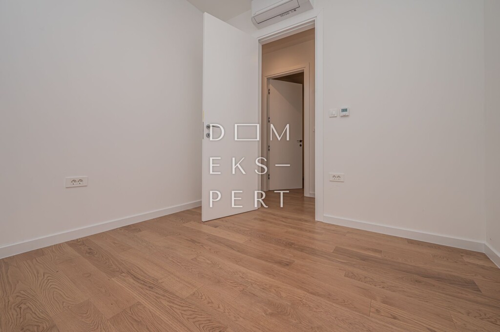 Image 6242256 - 7