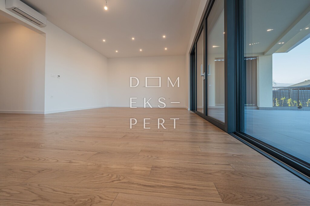 Image 6242256 - 3