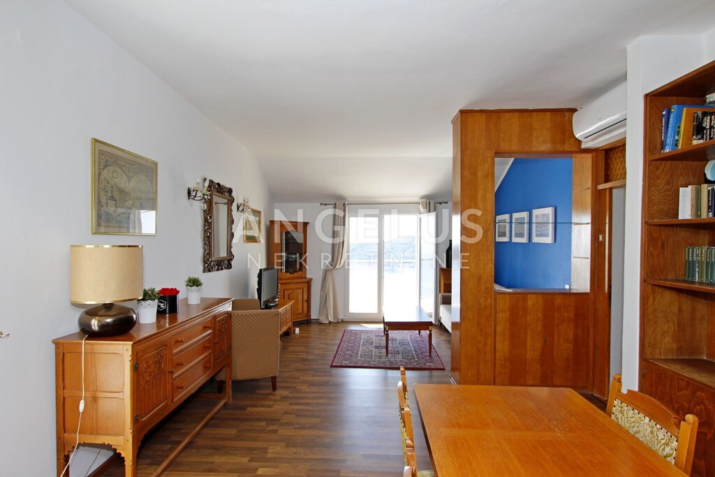 Image 6242310 - 7