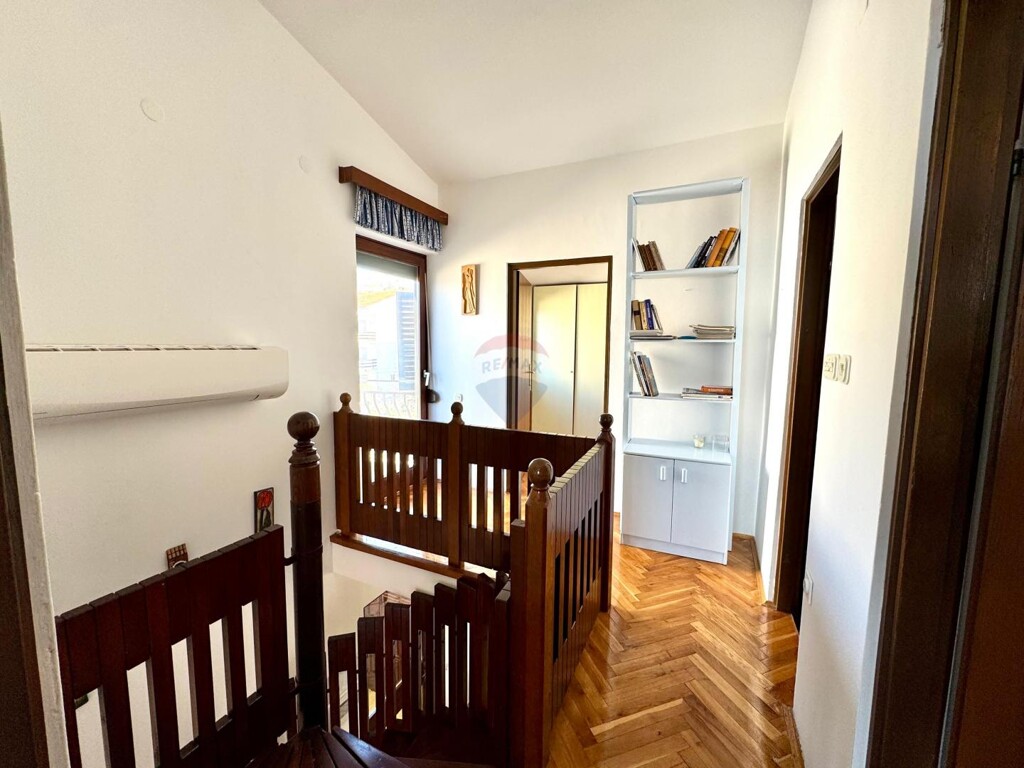 Image 6242448 - 9