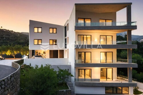 Cavtat - Obod, novogradnja, stan s tri spavaće sobe 99,57 m2