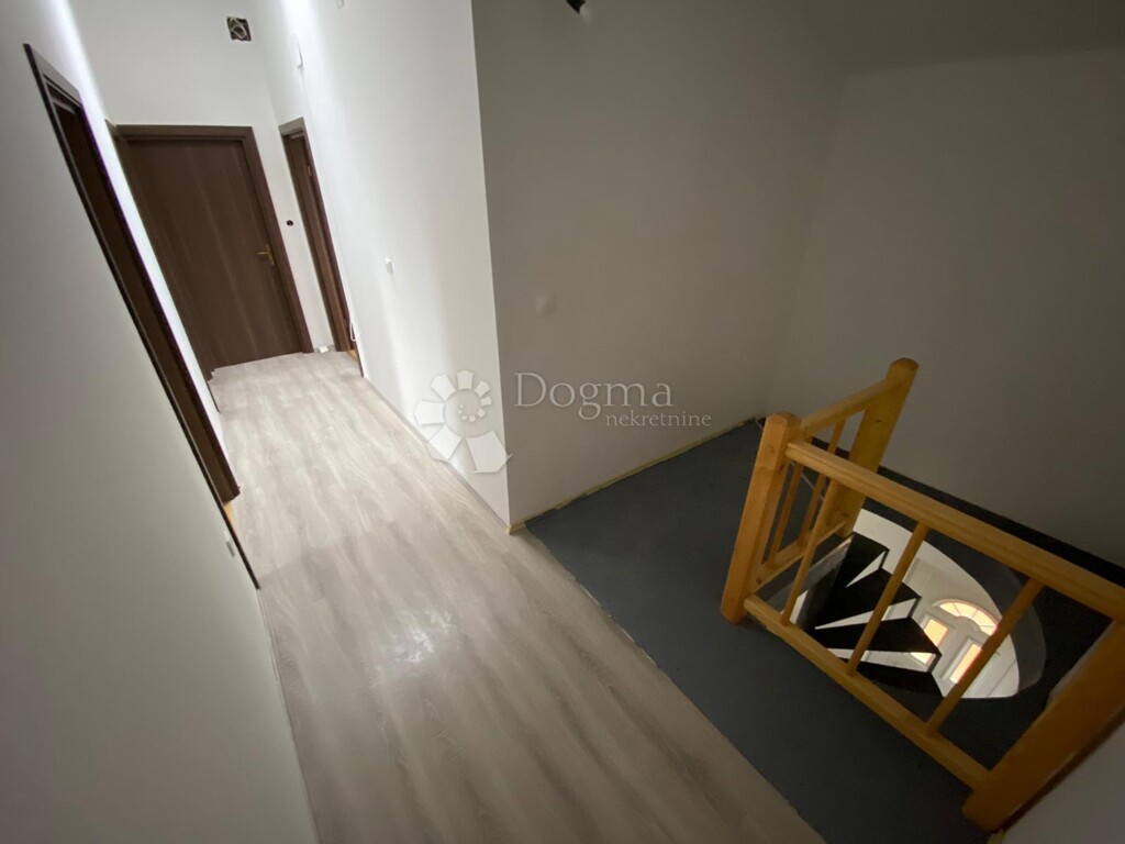 Image 6242975 - 22