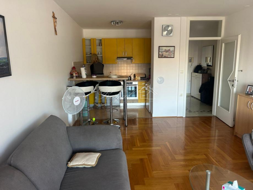 Thumbnail 6243056 - 7