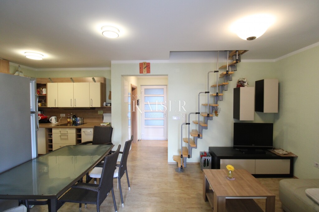 Image 6243078 - 7