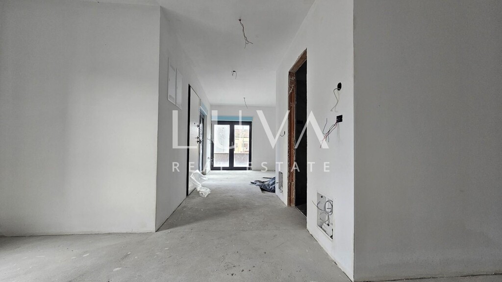 Image 6243618 - 15