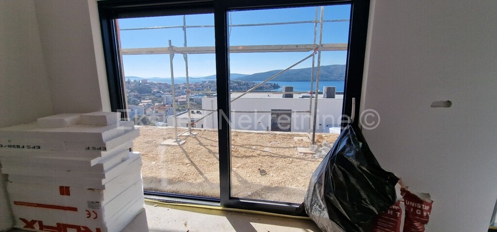 Image 6244377 - 11