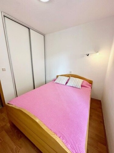 Thumbnail 6244415 - 7