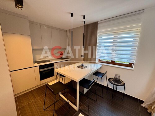 Poreč, centar, stan 48 m² 2S+DB, novija gradnja