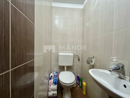 Thumbnail 6244463 - 11