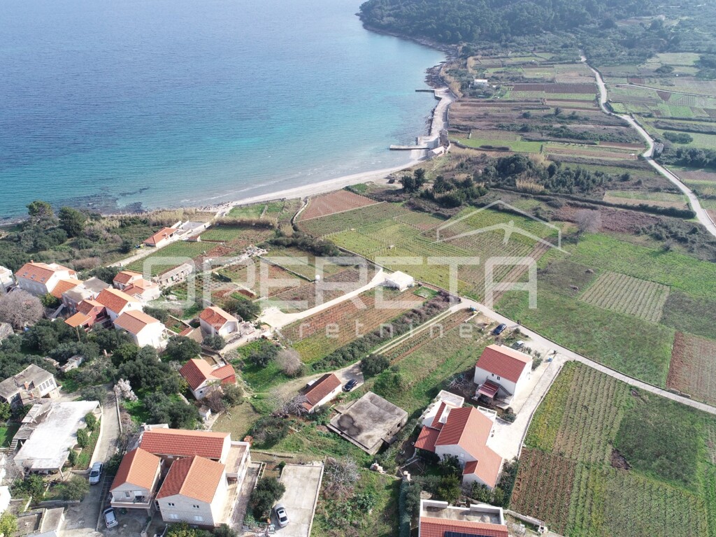 Image 6244716 - 7