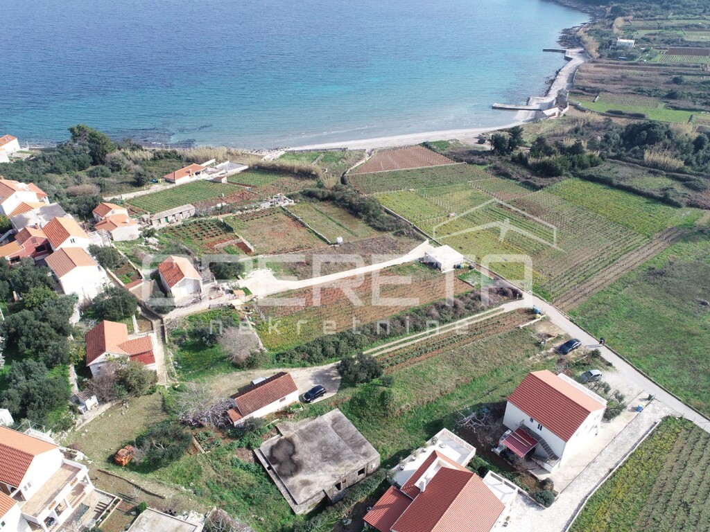 Image 6244716 - 8