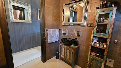 Thumbnail 6244849 - 12