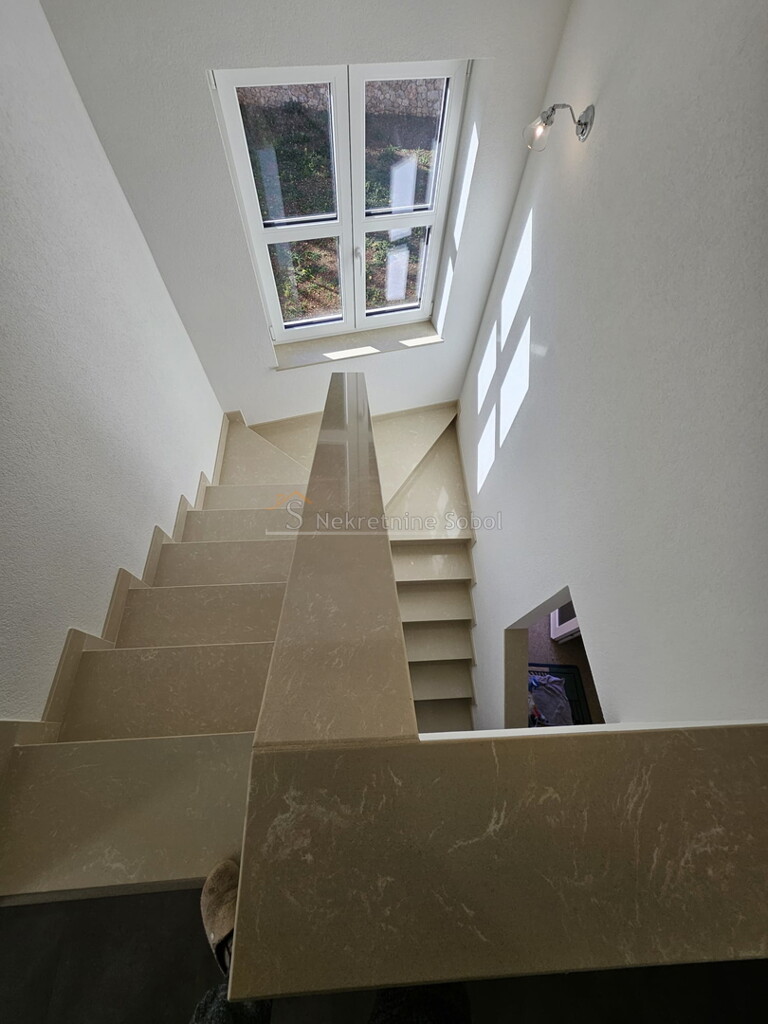 Image 6244920 - 27