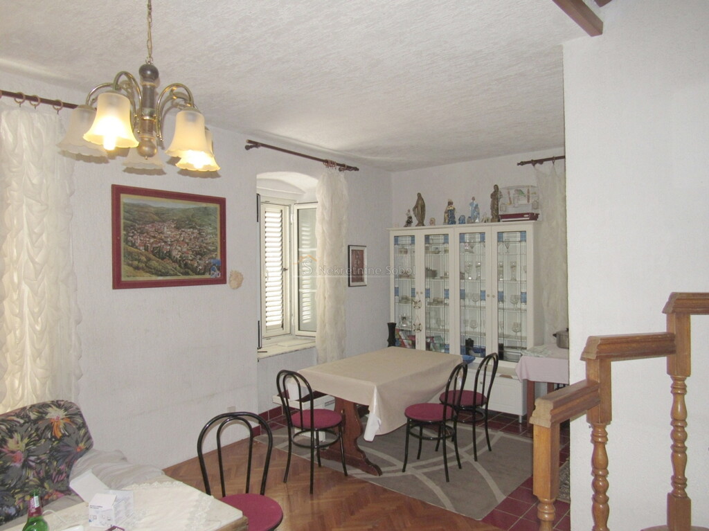 Image 6244923 - 9