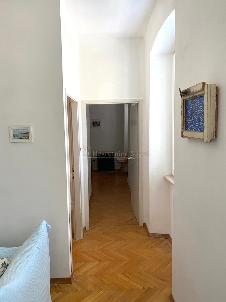 Image 6245000 - 2