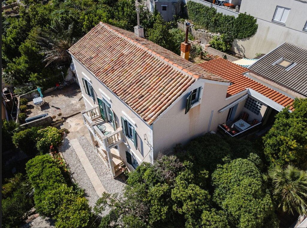 Image 6245047 - 7