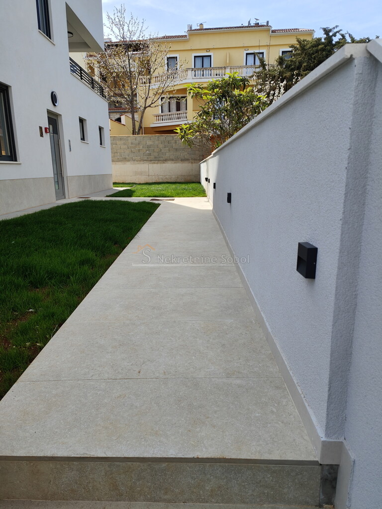 Image 6245077 - 9