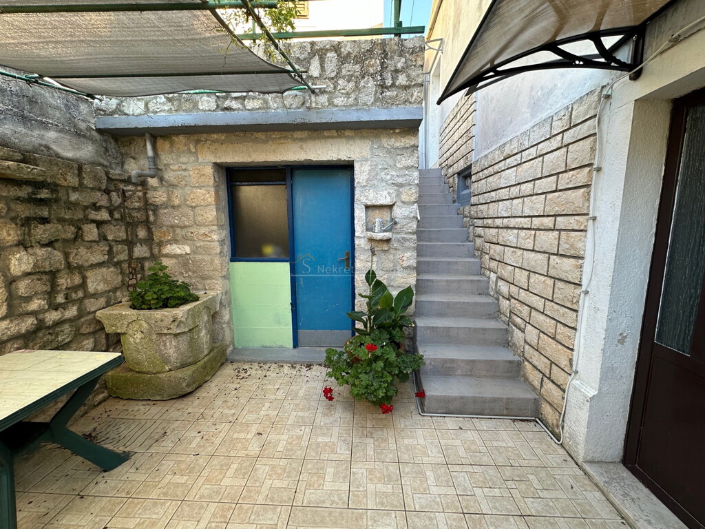 Image 6245095 - 10