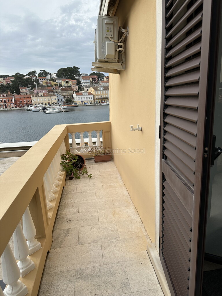 Image 6245126 - 10