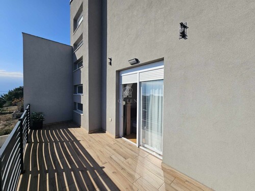 Dvosoban apartman sa prostranom terasom, pogled na more- Srpljica,VIR